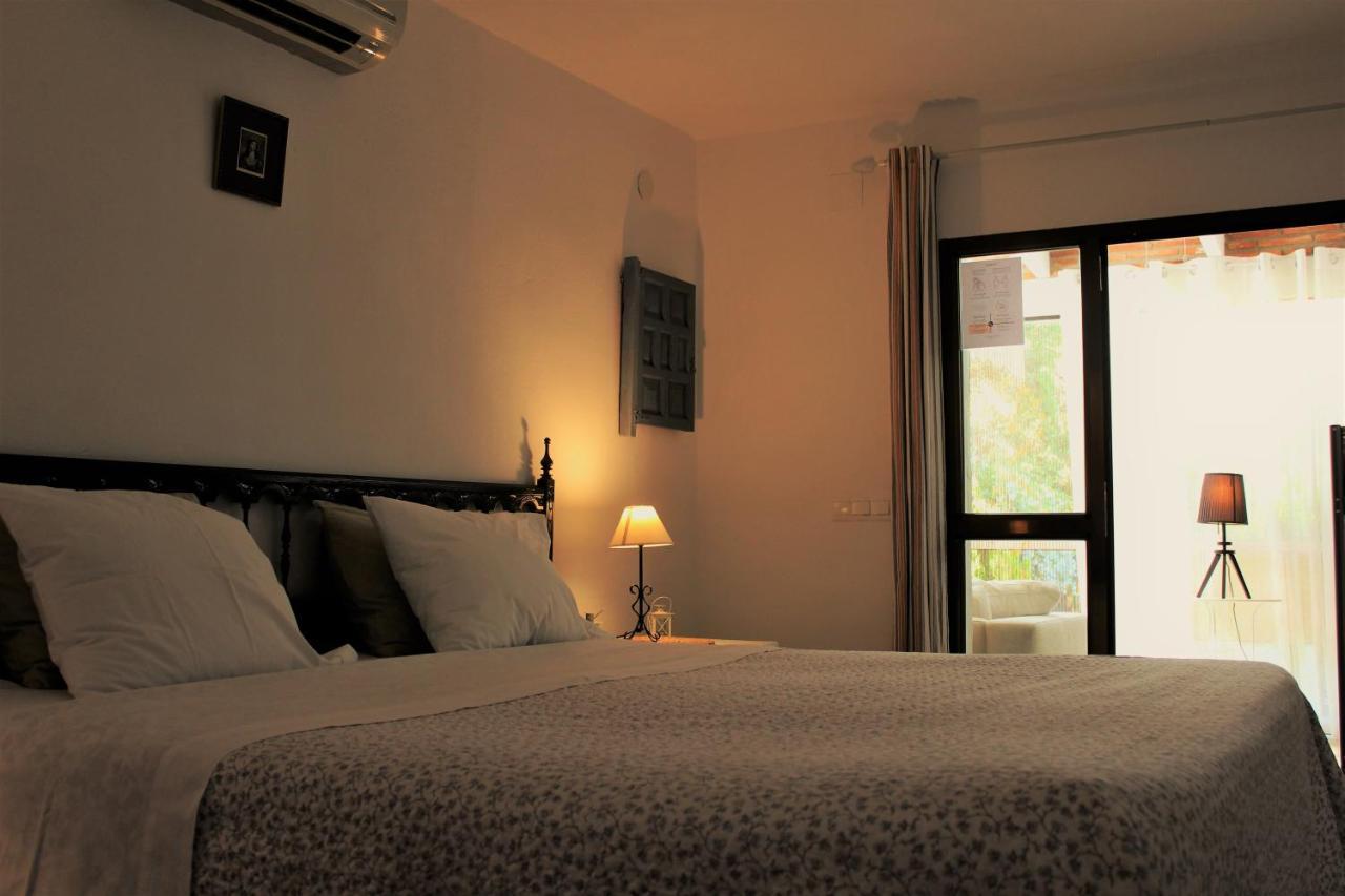 El Nispero Dulce Bed & Breakfast Alcaucin Luaran gambar