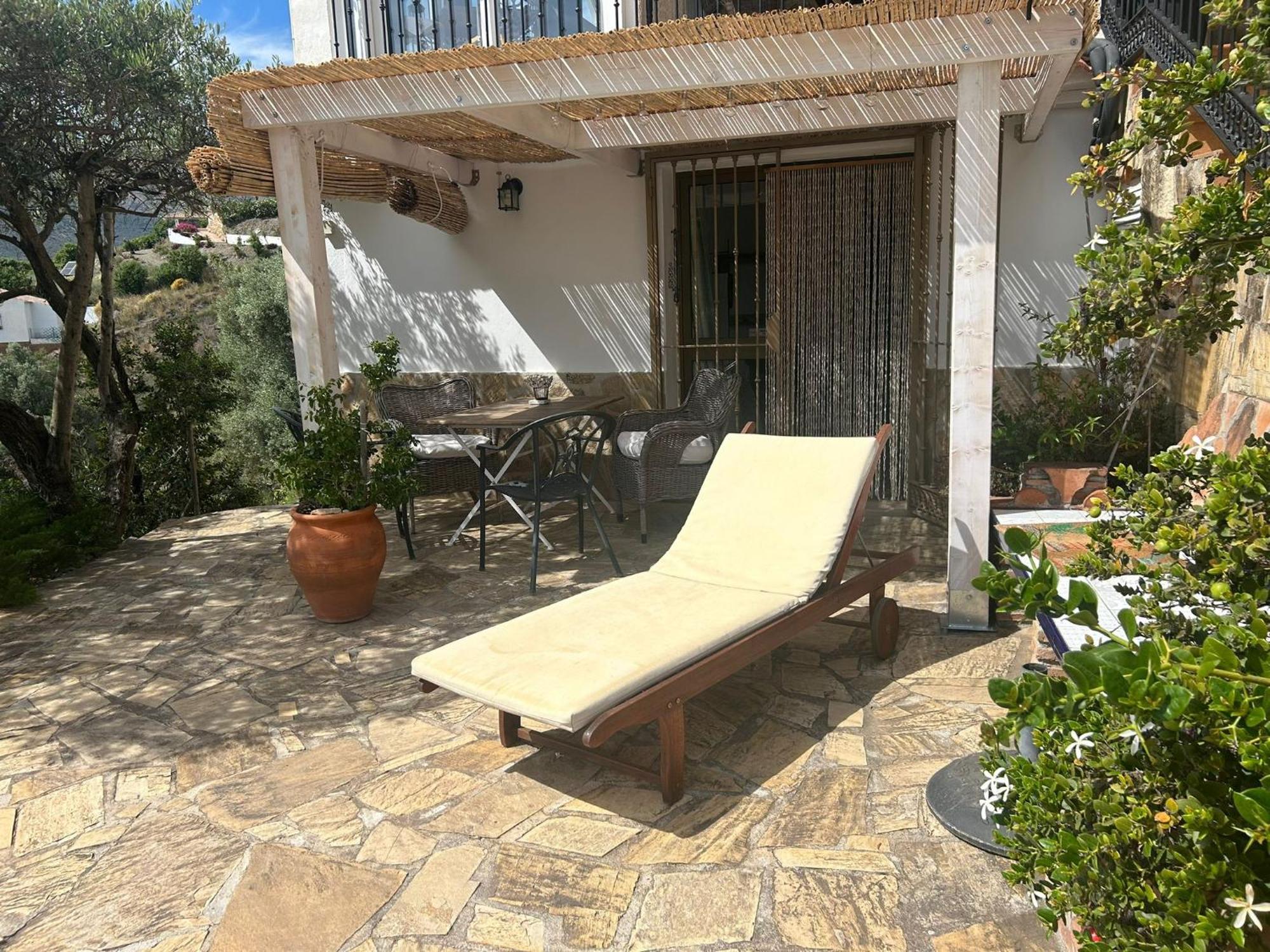 El Nispero Dulce Bed & Breakfast Alcaucin Luaran gambar
