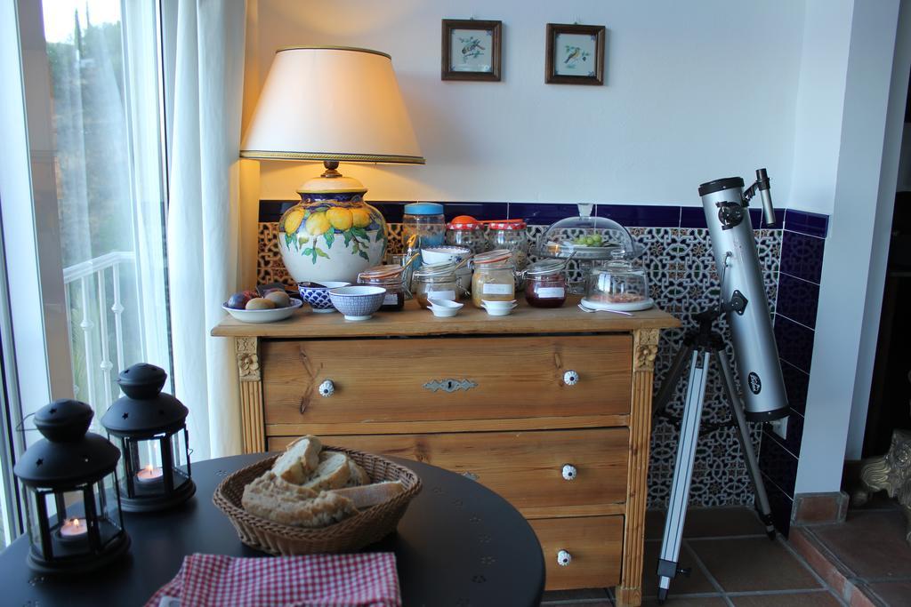 El Nispero Dulce Bed & Breakfast Alcaucin Luaran gambar